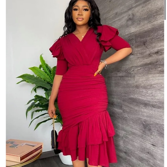 Loragal Dresses & Skirts - Loragal Red Ruched Ruffle Midi Dress | Size Large | NWT